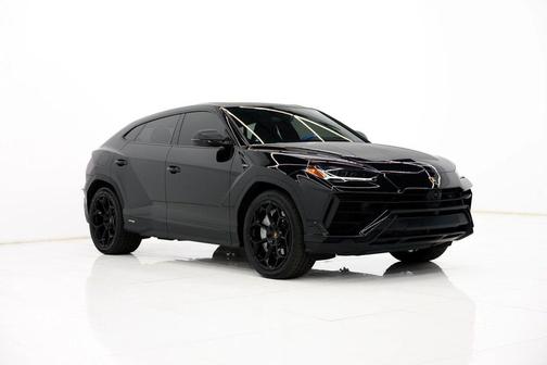 2023 Lamborghini Urus S