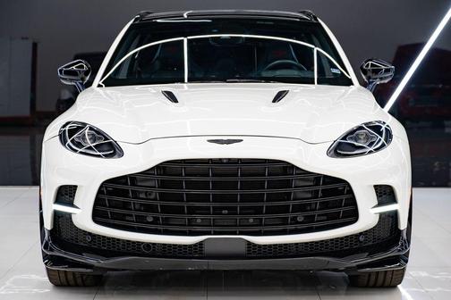 2023 Aston Martin DBX 707