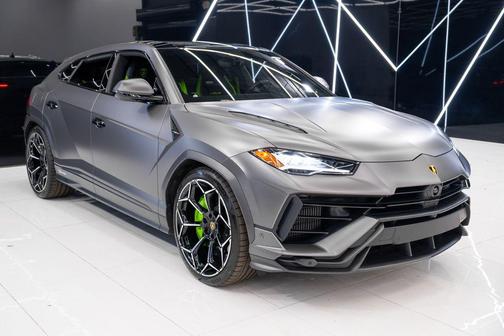 2024 Lamborghini Urus Performante