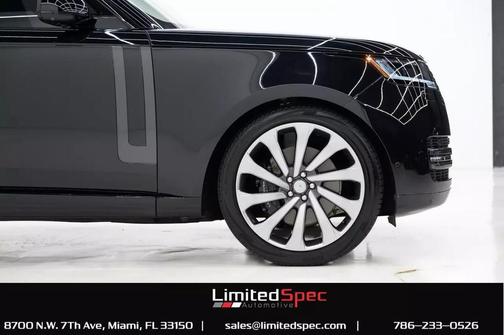 2023 Land Rover Range Rover P530 SE
