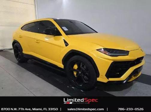 2021 Lamborghini Urus Graphite Capsule