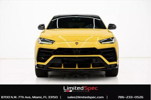 2021 Lamborghini Urus Graphite Capsule