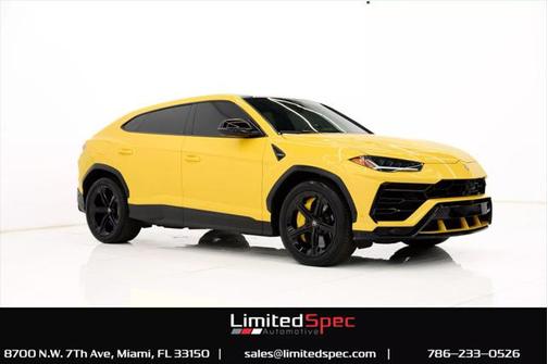 2021 Lamborghini Urus Graphite Capsule