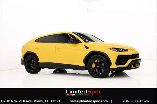 2021 Lamborghini Urus Graphite Capsule