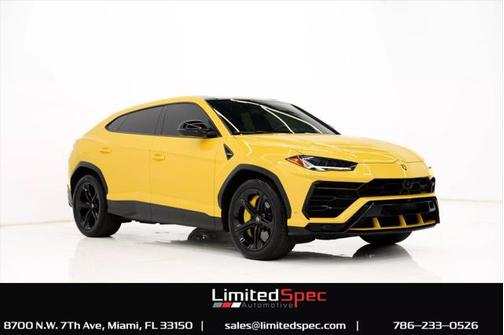 2021 Lamborghini Urus Graphite Capsule