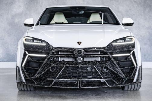 White 2026 Lamborghini Urus SE