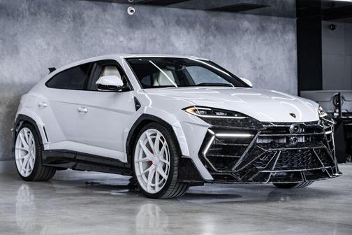 White 2026 Lamborghini Urus SE