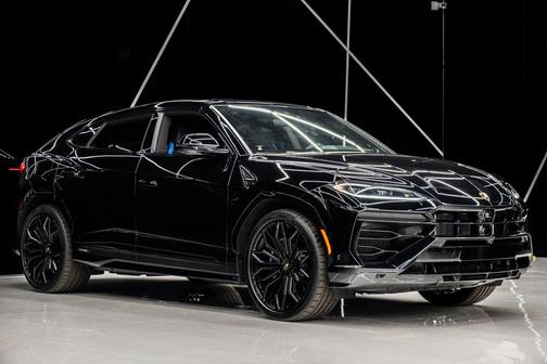 2025 Lamborghini Urus SE
