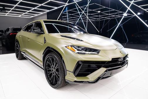 2024 Lamborghini Urus S