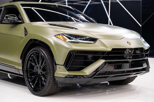 2024 Lamborghini Urus S