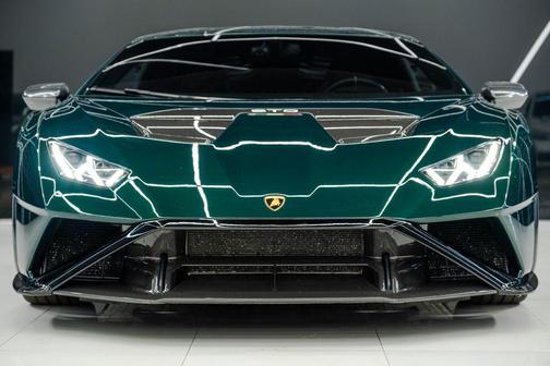 2023 Lamborghini Huracan STO Coupe