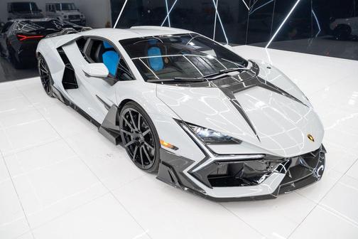 2025 Lamborghini Revuelto Coupe 2D