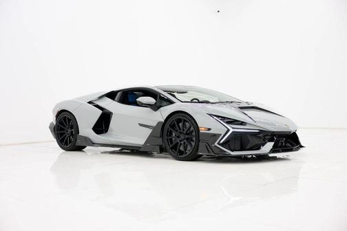 2025 Lamborghini Revuelto Coupe 2D