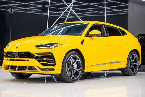 2022 Lamborghini Urus Graphite Capsule
