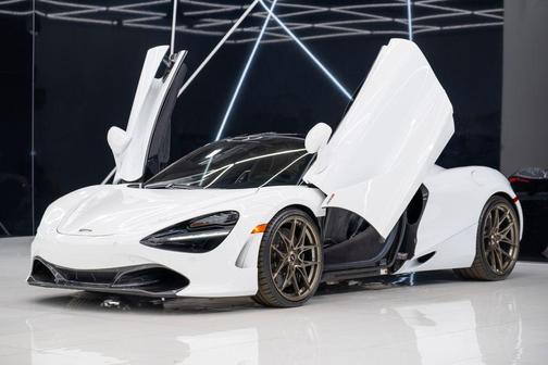 2020 McLaren 720S Base