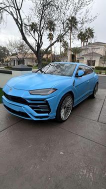 2022 Lamborghini Urus Graphite Capsule