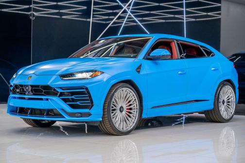 2022 Lamborghini Urus Graphite Capsule