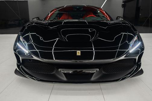 2020 Ferrari F8 Tributo Base