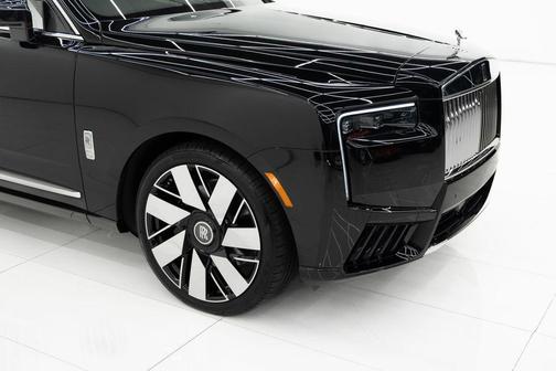 2025 Rolls-Royce Cullinan 