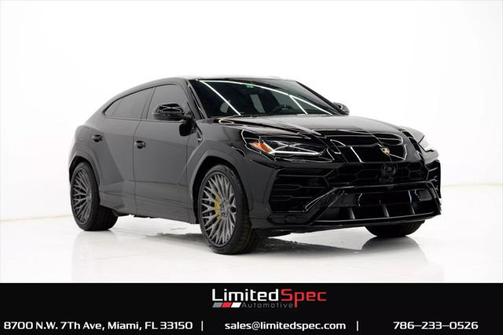 2021 Lamborghini Urus Graphite Capsule