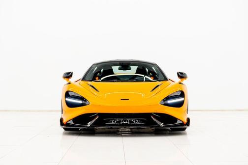 2021 McLaren 765LT Coupe