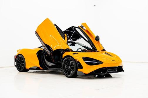 2021 McLaren 765LT Coupe