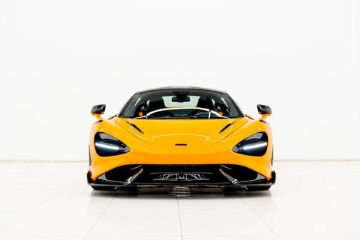2021 McLaren 765LT Coupe