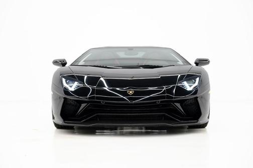 2018 Lamborghini Aventador S S Roadster 2D