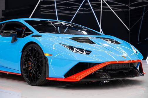 2023 Lamborghini Huracan STO STO