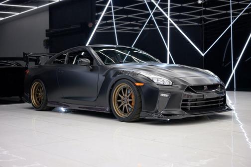 2018 Nissan GT-R Premium