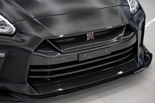 2018 Nissan GT-R Premium