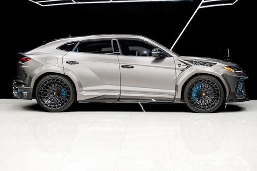 2023 Lamborghini Urus Performante