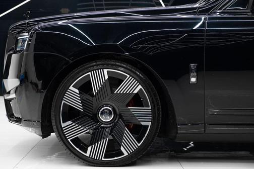 2020 Rolls-Royce Cullinan Sport Utility 4D