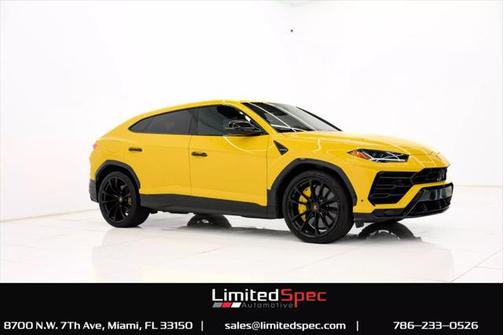 2021 Lamborghini Urus Graphite Capsule