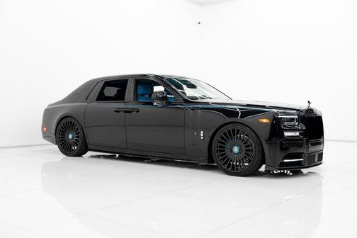 2025 Rolls-Royce Phantom 