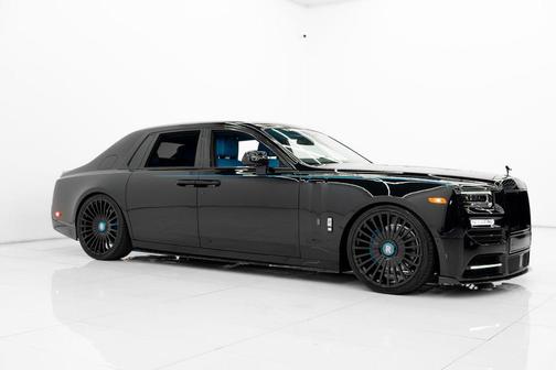 2025 Rolls-Royce Phantom 