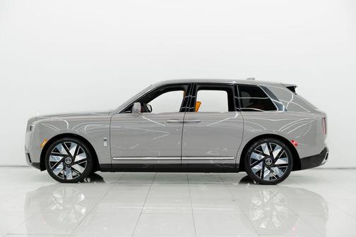 2025 Rolls-Royce Cullinan 