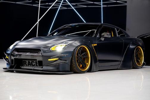 2015 Nissan GT-R Black Edition