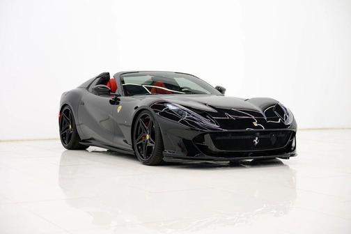 2021 Ferrari 812 GTS Convertible 2D
