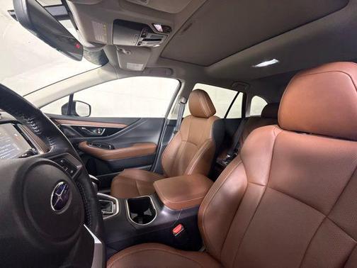 2022 Subaru Outback Touring XT