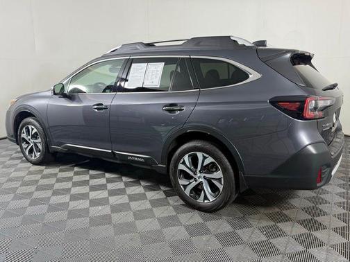 2022 Subaru Outback Touring XT