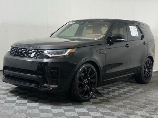 2025 Land Rover Discovery P300 Dynamic SE