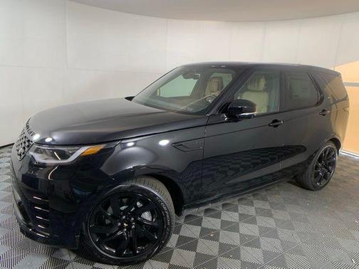 2025 Land Rover Discovery P300 Dynamic SE