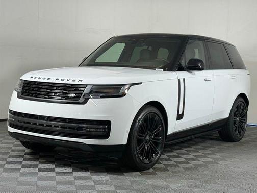 2025 Land Rover Range Rover P400 SE