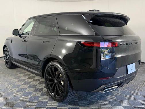 2025 Land Rover Range Rover Sport P360 SE