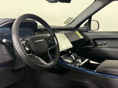 2025 Land Rover Range Rover Sport P360 SE