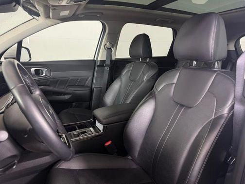 2025 Kia Sorento SX
