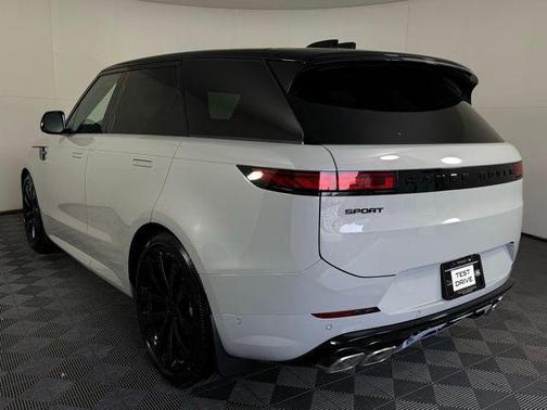 2025 Land Rover Range Rover Sport P530 Dynamic SE