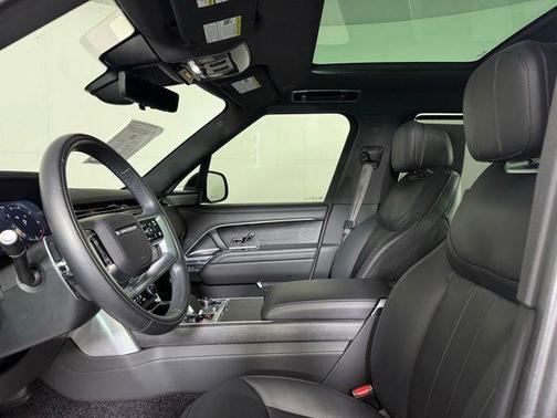 2023 Land Rover Range Rover P530 SE