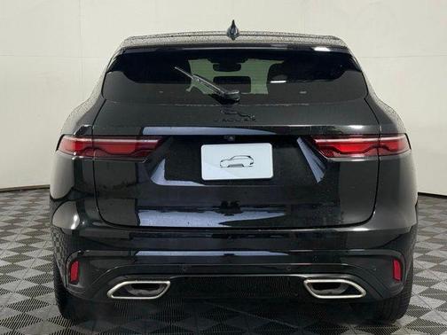 2025 Jaguar F-PACE P400 R-Dynamic S